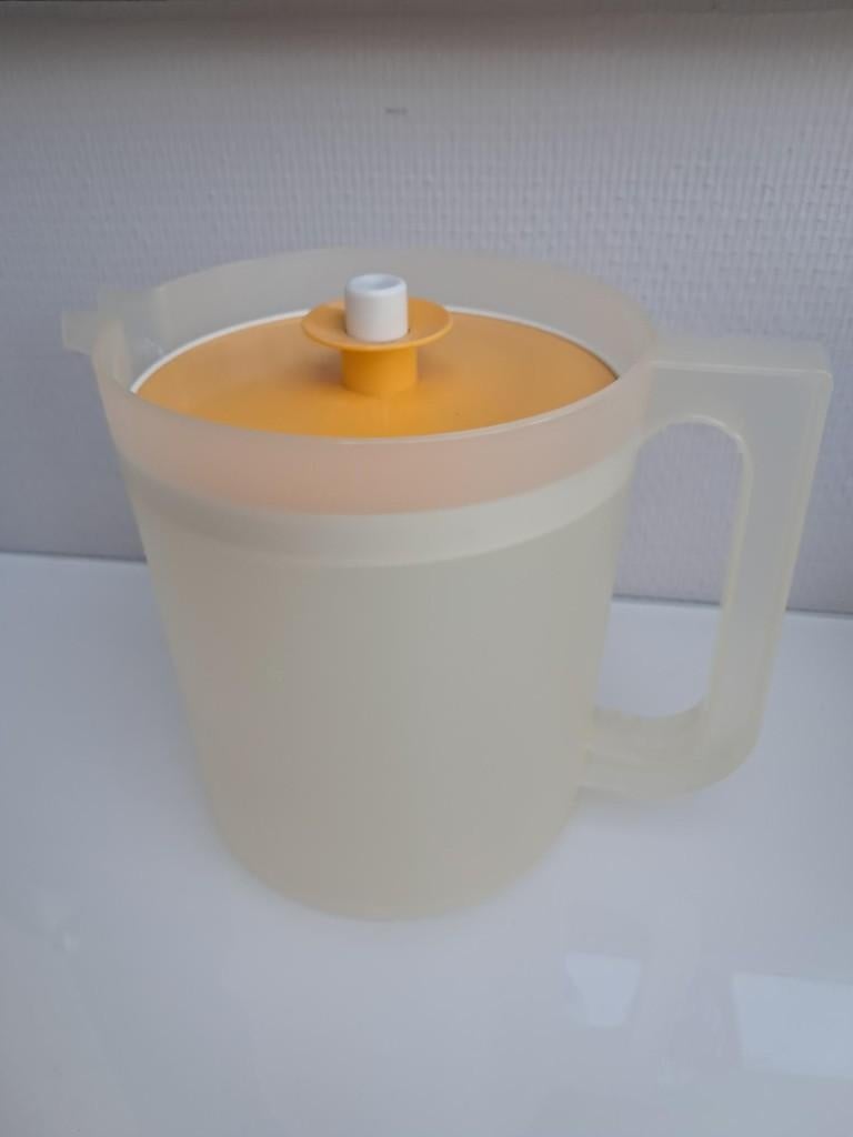 Tupperware schenkkan sapkan  Inhoud 1.5 liter, Ophalen of Verzenden, Zo goed als nieuw, Beker of Kan
