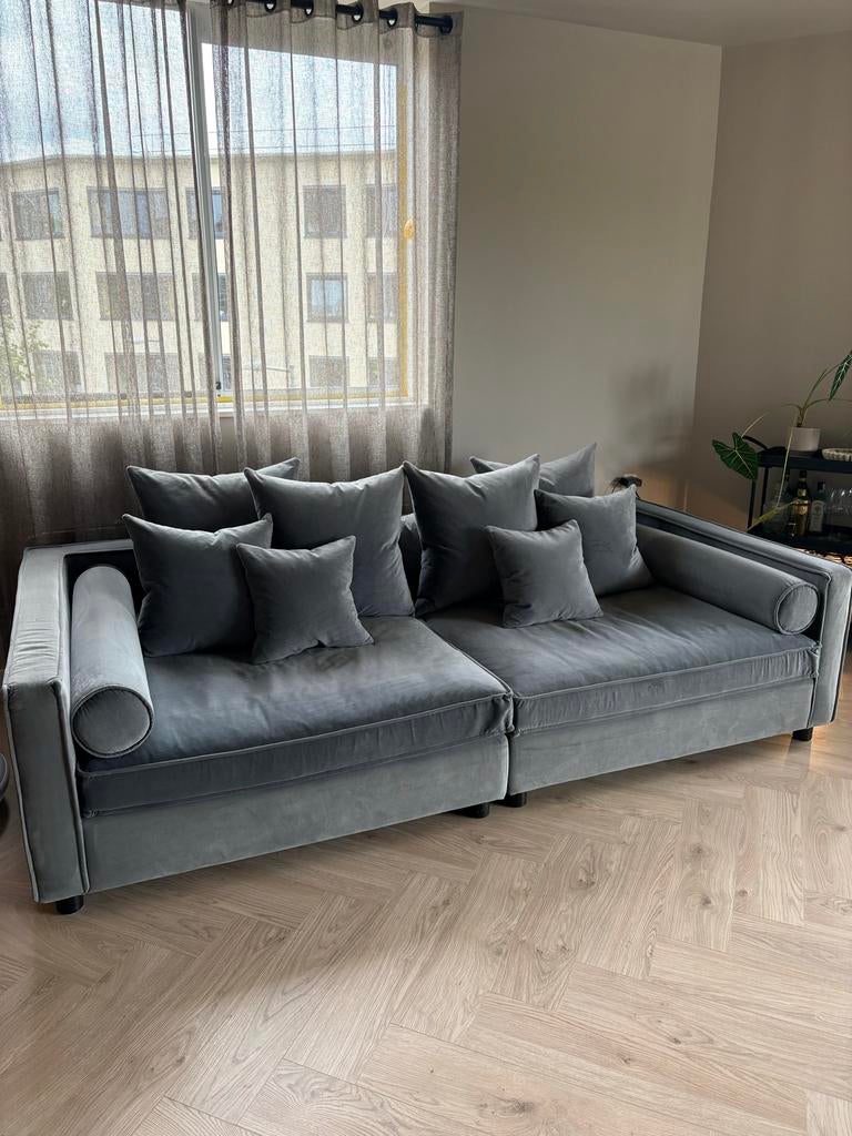 Bolia Mr. Big modulaire designbank - grijs/blauw velvet, Huis en Inrichting, Banken | Bankstellen, Gebruikt, Rechte bank, Vierpersoons of meer