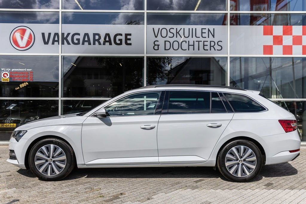 Skoda Superb Combi 1.4 TSI iV Ambition | Verwarmde stoelen |, 12 maanden, Gebruikt, Automatische klimaatregeling, 4 cilinders