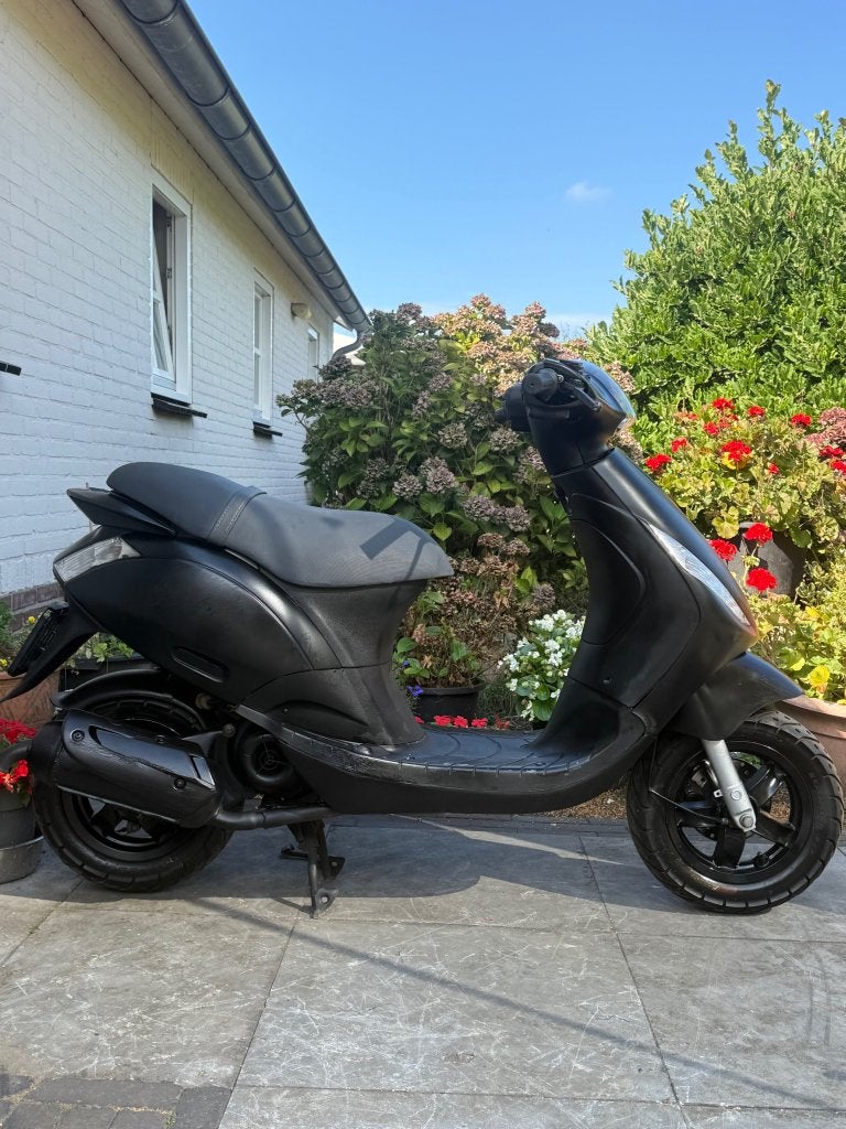 ⭐️Piaggio zip 2 takt 50cc Mat zwart 2015 Brom⭐️, Niet ingevuld, Niet ingevuld, Niet ingevuld