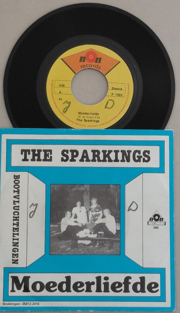 VINYL SINGLE THE SPARKINGS - MOEDERLIEFDE, Cd's en Dvd's, Gebruikt, Fotohoes, 7 inch, Ophalen of Verzenden