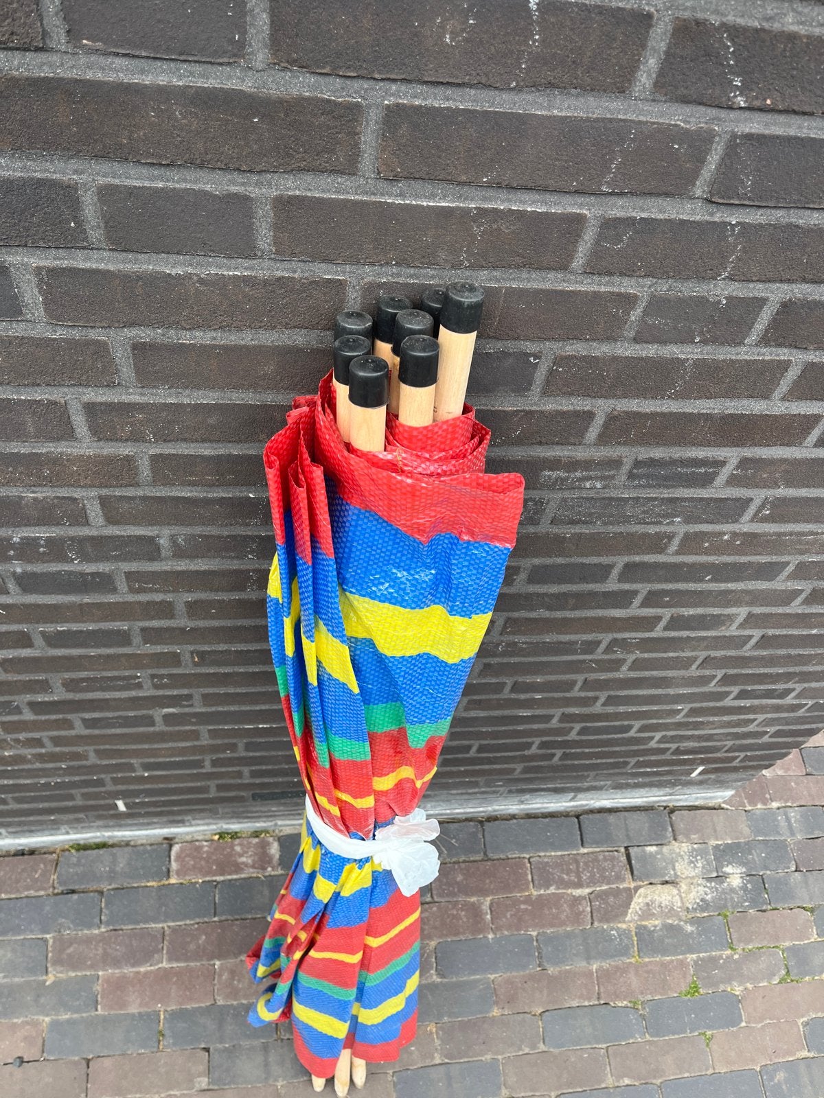 STRANDWINDSCHERM 7-VAKS - Kleurrijk en Compact, Ophalen, Gebruikt