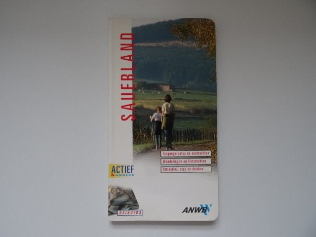 Sauerland / anwb actief reisgids, Gelezen, Europa, Ophalen of Verzenden, Reisgids of -boek