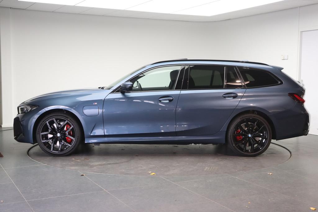 BMW 3 Serie Touring 330e M Sport Automaat / Panoramadak / Tr, Auto's, Automaat, 1998 cc, Achterwielaandrijving, Zwart