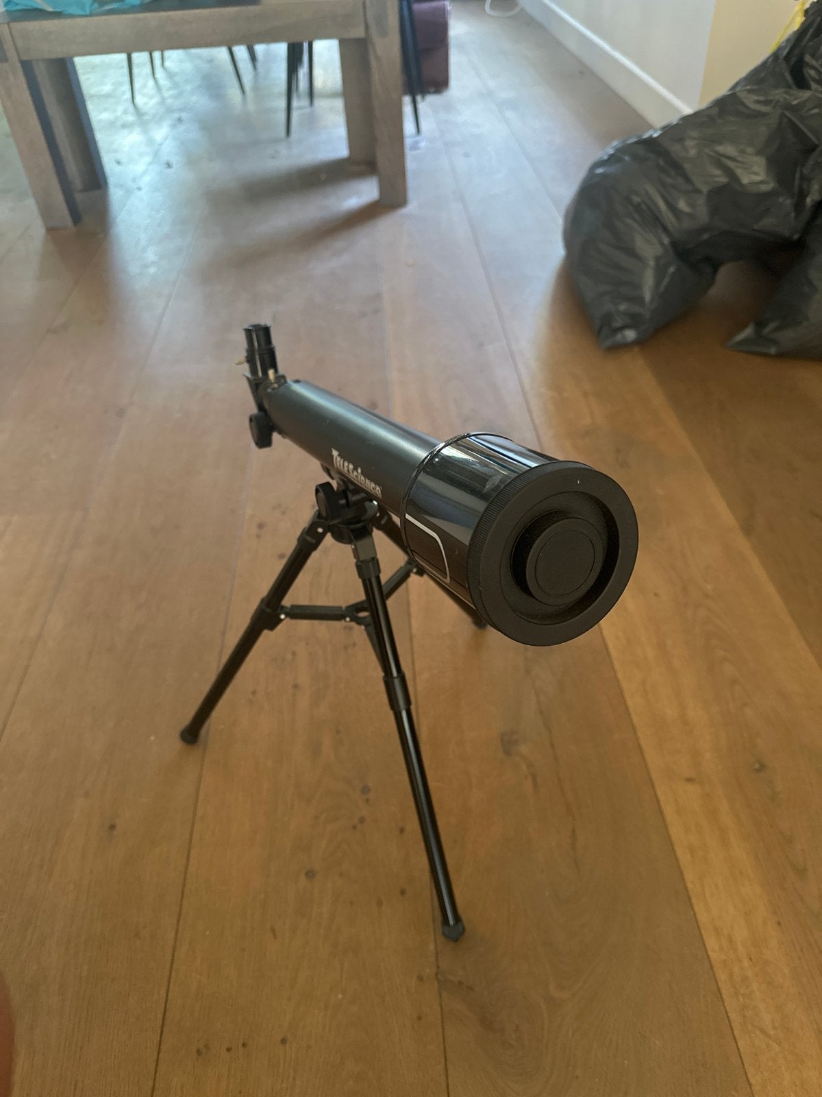 Bresser Refractor Telescoop met Statief - Zo goed als nieuw, Ophalen, Lenzentelescoop (refractor), Met statief, Zo goed als nieuw