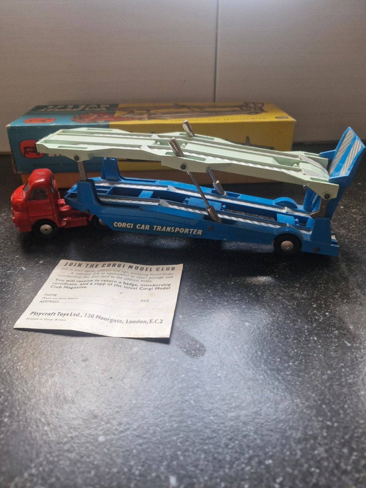 Corgi Toys Car Transporter (Bedford) met doos en papier, Ophalen of Verzenden, Zo goed als nieuw