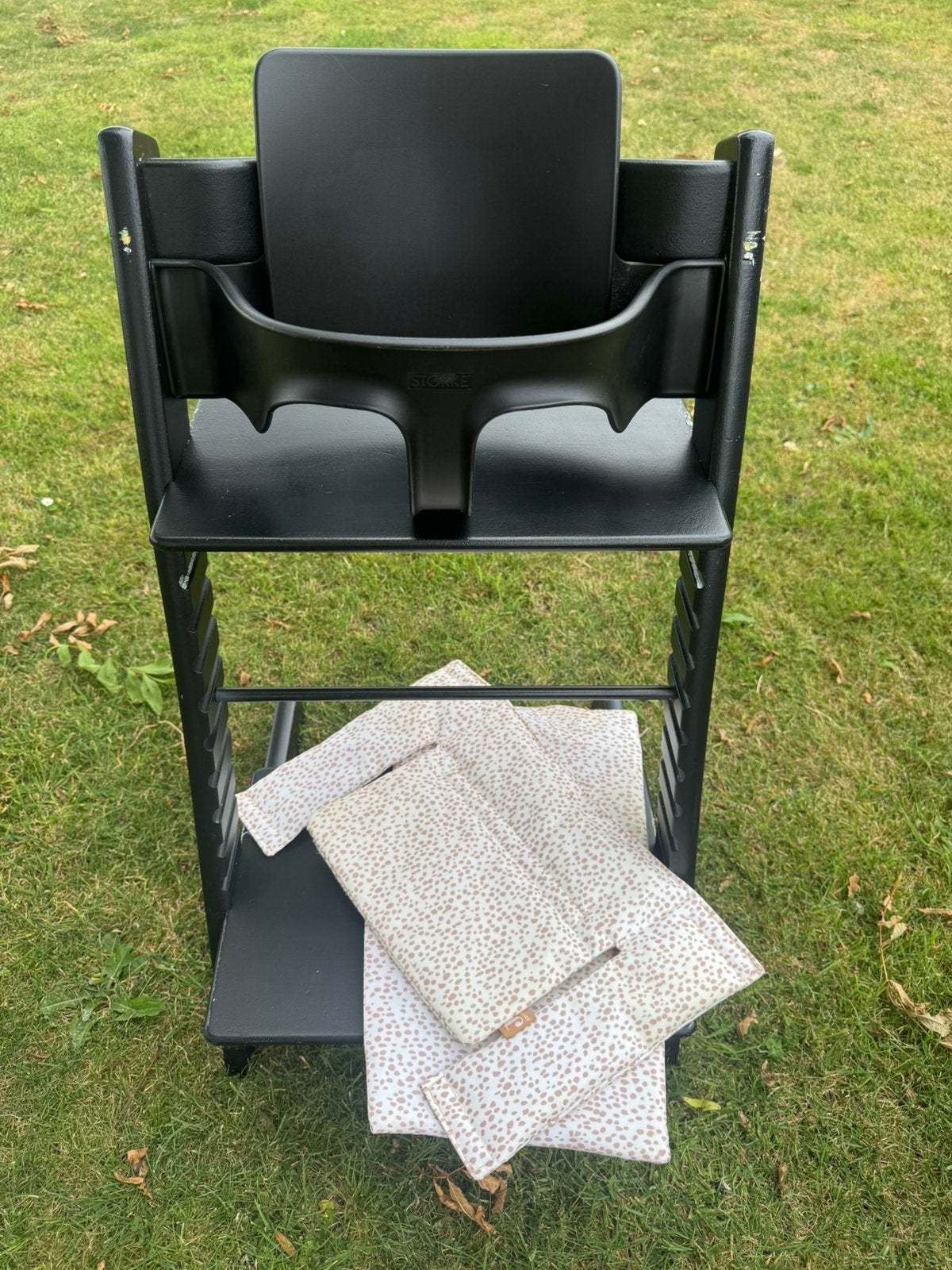 Stokke Tripp Trapp kinderstoel zwart + babyset, Ophalen, Zo goed als nieuw, Meegroeistoel