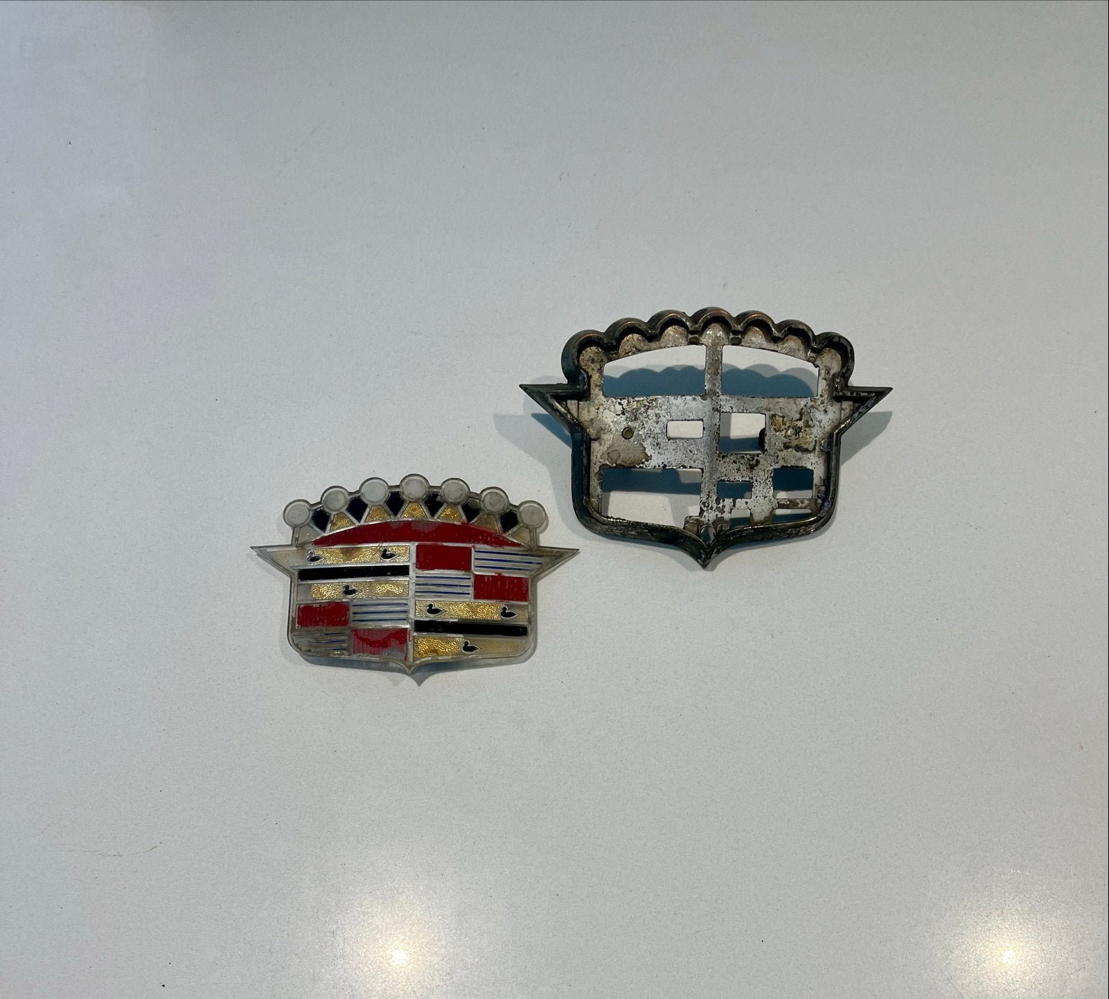 Cadillac embleem - Vintage auto-onderdeel, Auto-onderdelen, Ophalen, Gebruikt, Cadillac