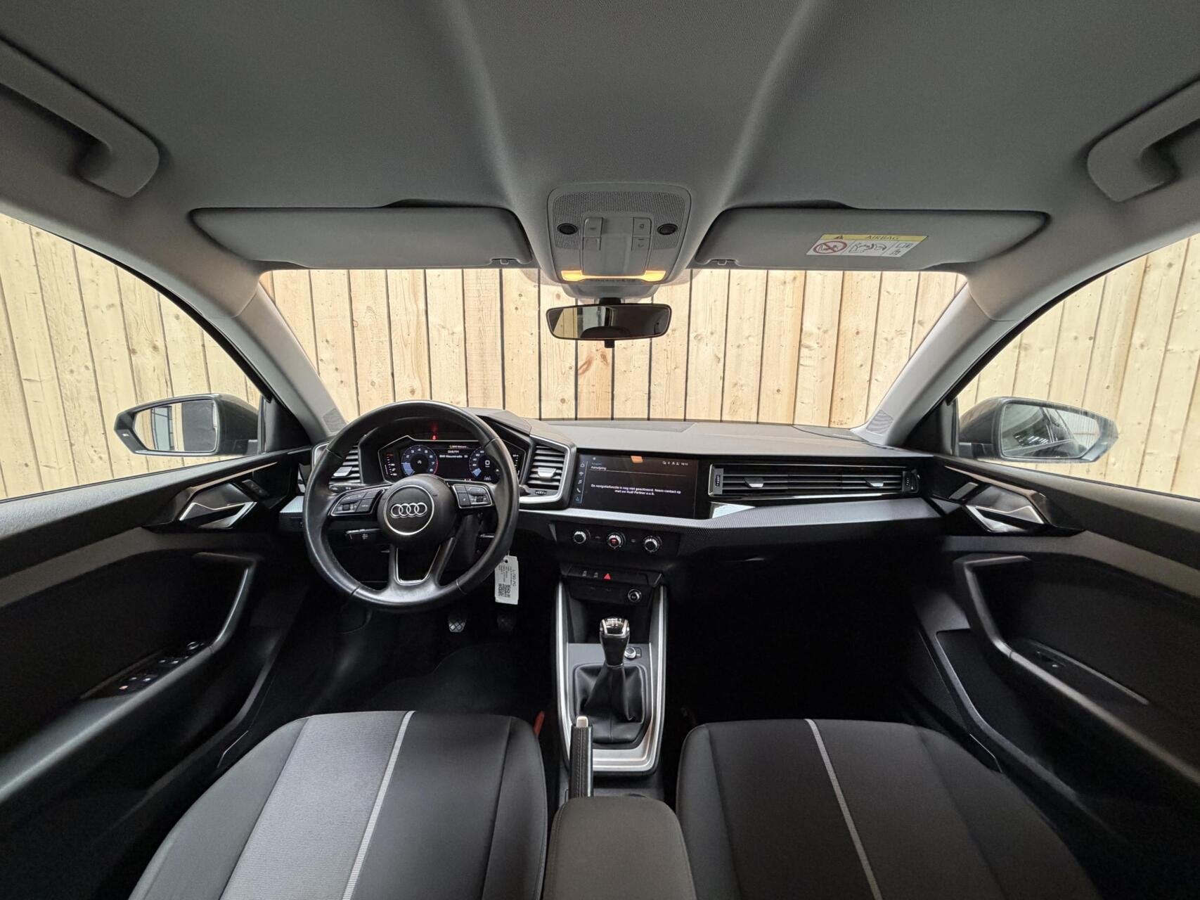 Audi A1 Sportback 25 TFSI epic Zwart optiek | Bang&olufsen A, Auto's, Voorwielaandrijving, Verwarmde buitenspiegels, Euro 6, 95 pk