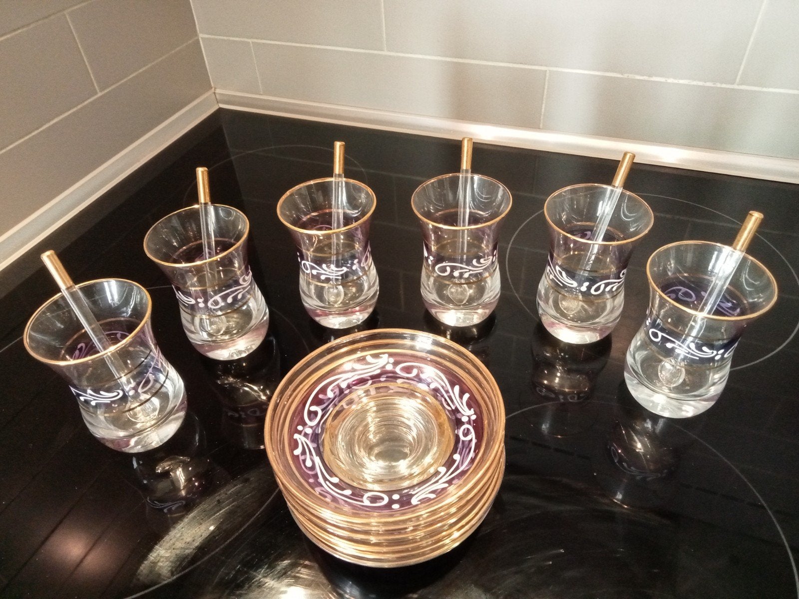 Turkse thee glaasjes, Ophalen