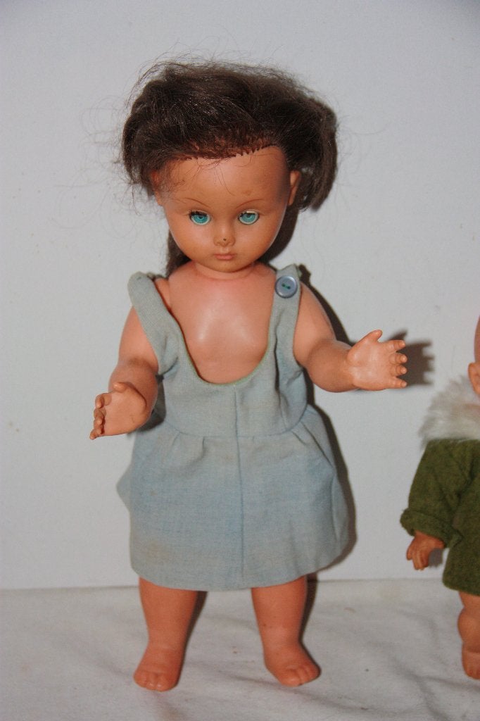 Vintage pop, merk: "Bella" met bewegende oogjes, Verzamelen, Poppen, Verzenden, Gebruikt, Pop