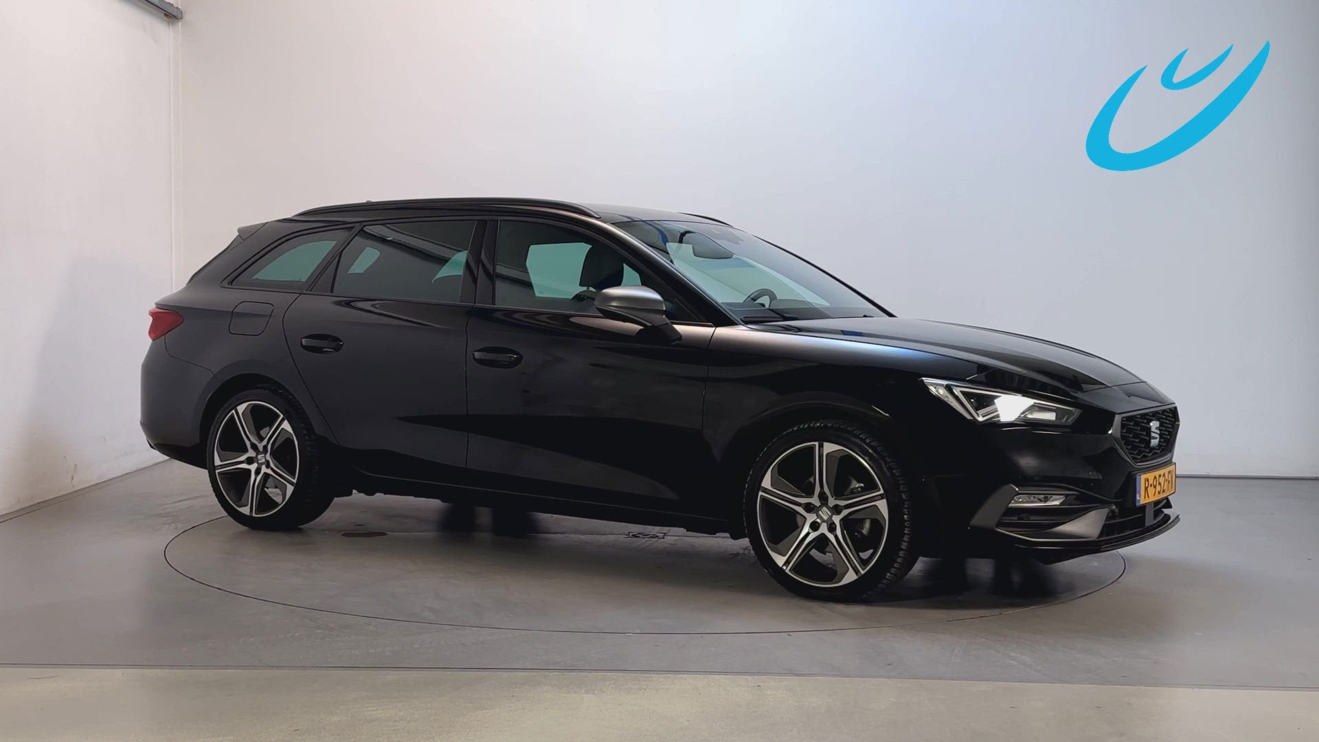 Seat Leon Sportstourer 1.5 TSI 150pk FR Business Intense LED, Voorwielaandrijving, Dealer onderhouden, 1300 kg, 4 cilinders