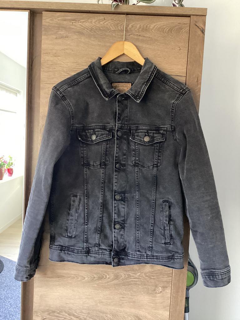 Zgan zwart spijkerjack maat M Pull & Bear, Kleding | Heren, Ophalen of Verzenden, Zo goed als nieuw, Zwart, W32 (confectie 46) of kleiner