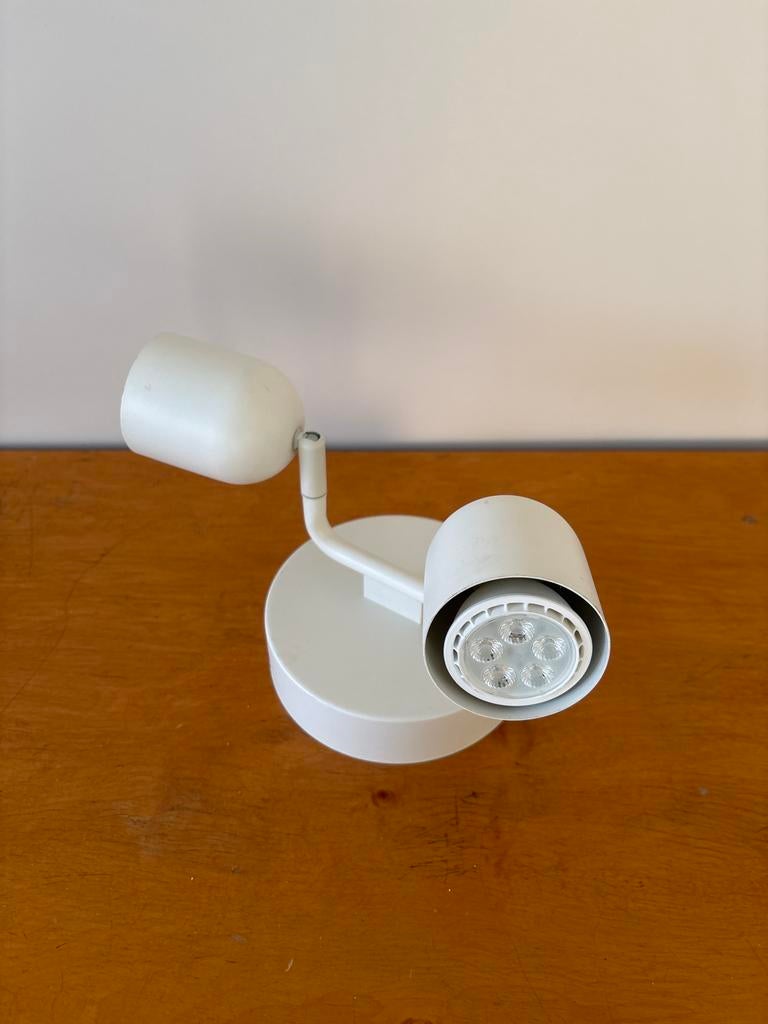 IKEA Ostana Badkamerlamp - Wit, verstelbaar, Huis en Inrichting, Lampen | Wandlampen, Ophalen, Gebruikt, Metaal