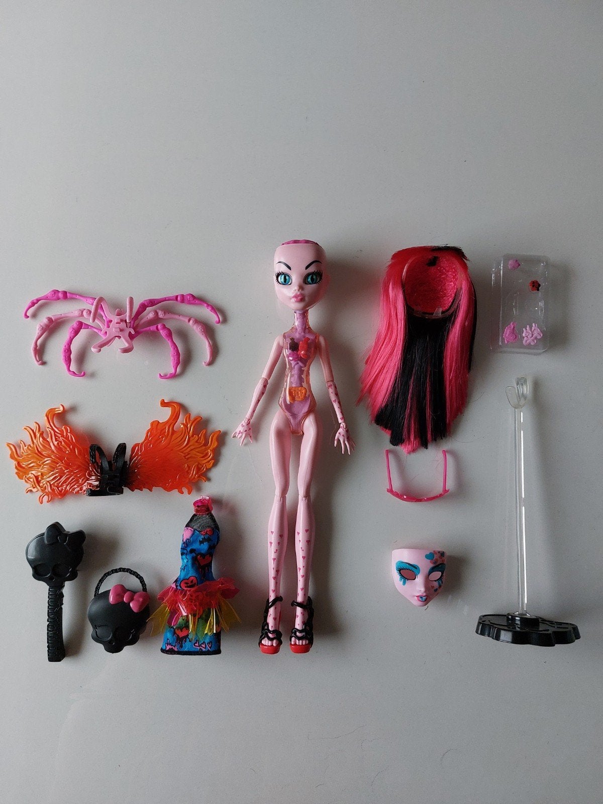 Monster high total transformation, Kinderen en Baby's, Speelgoed | Poppen, Ophalen of Verzenden, Zo goed als nieuw, Overige typen
