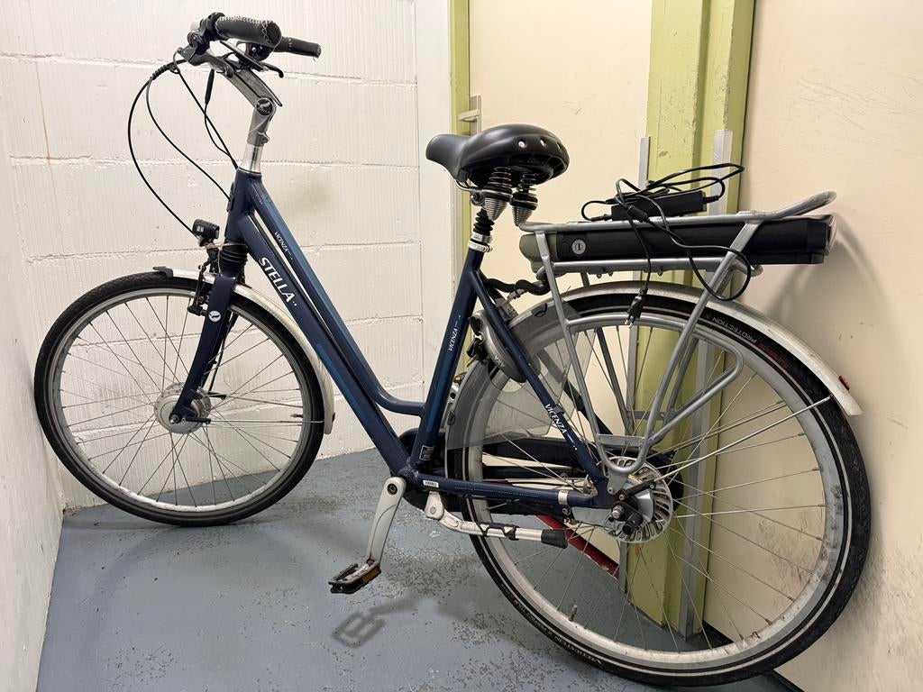 Stella Elektrische Fiets ( Electric Bike ), Fietsen en Brommers, Fietsen | Dames | Damesfietsen, Ophalen of Verzenden, Zo goed als nieuw