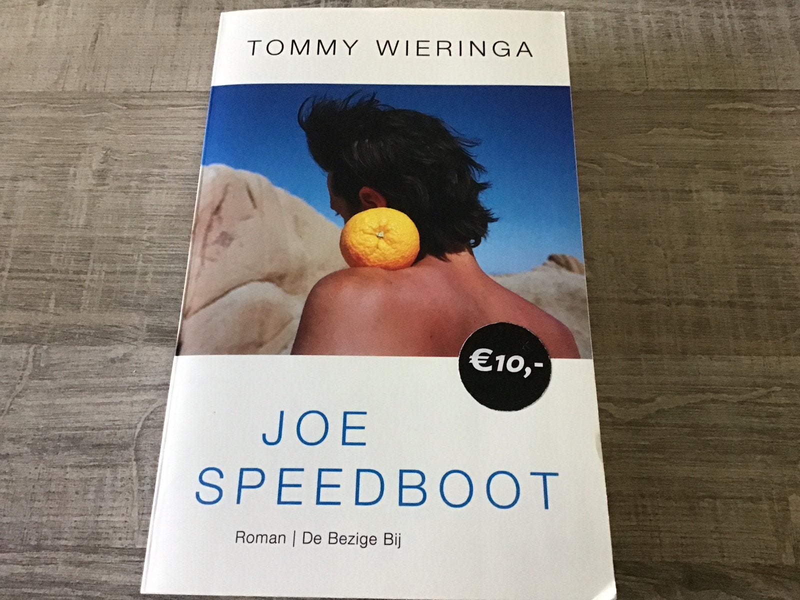 Joe Speedboot - Tommy Wieringa (Roman), Ophalen of Verzenden, Gelezen, Nederland