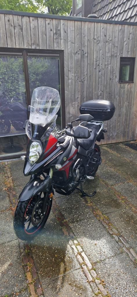 Suzuki V-Strom 650 - 2018 - Lage km - Akrapovic, 2 cilinders, Gebruikt, Particulier, Toermotor