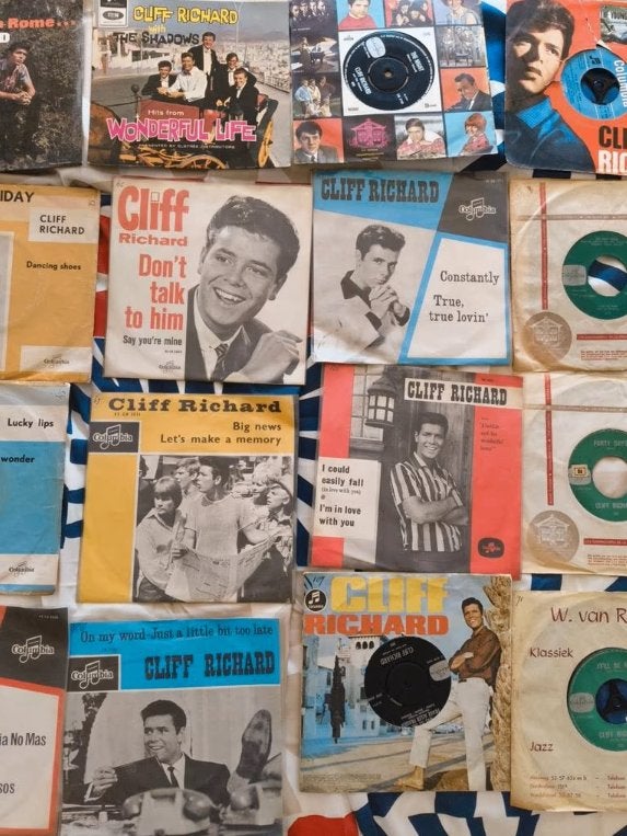 Cliff Richard Singles - Jaren 60/70 - 27 stuks, Gebruikt, 7 inch, 1970 - 1979, Fotohoes