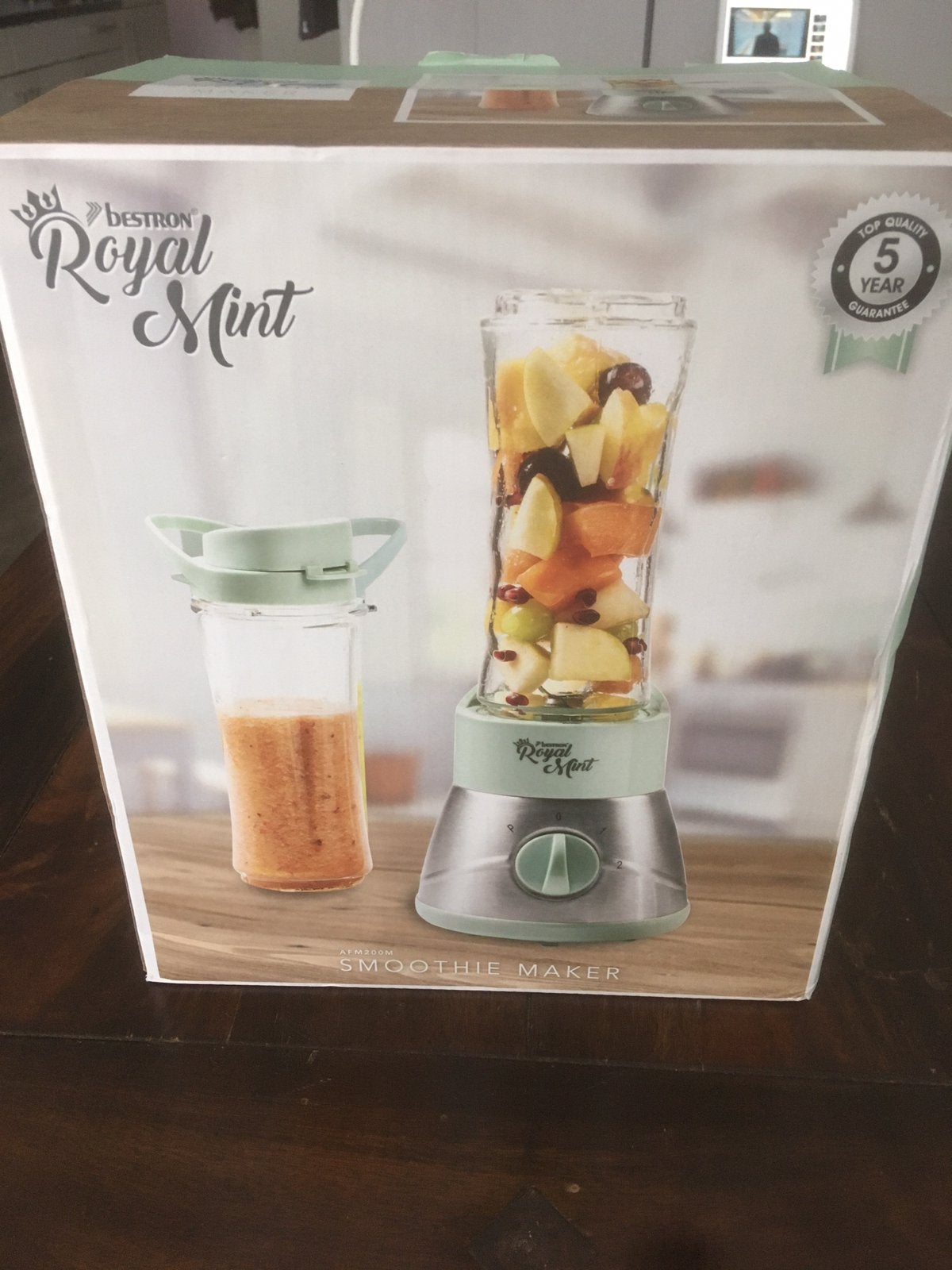 Nieuw in doos. Smoothie maker / blender., Minder dan 1 liter, Ophalen of Verzenden, Nieuw