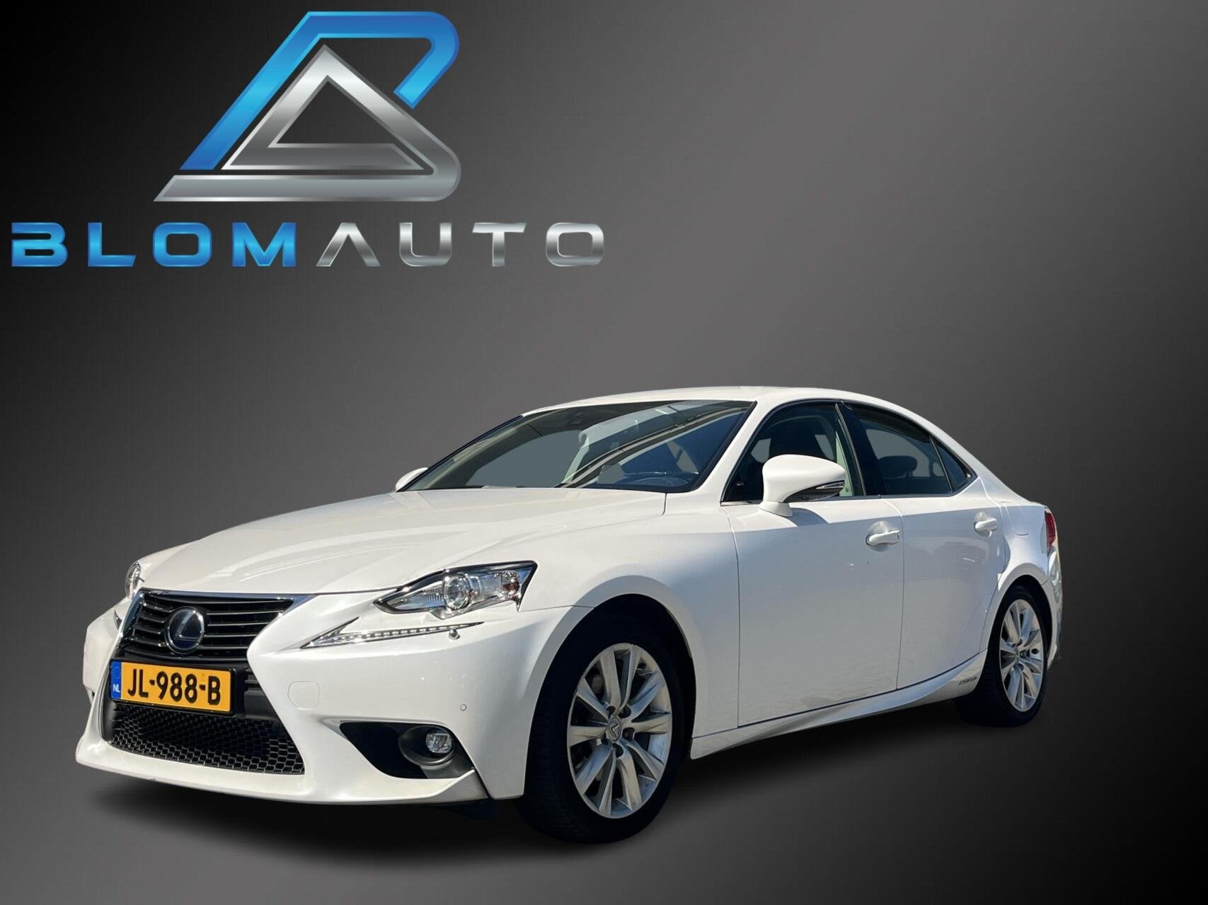 Lexus IS 300h HYBRID 223PK TREKHAAK+ACC+DAB+CAMERA DEALER OH, Automaat, Achterwielaandrijving, Gebruikt, Leder en Stof