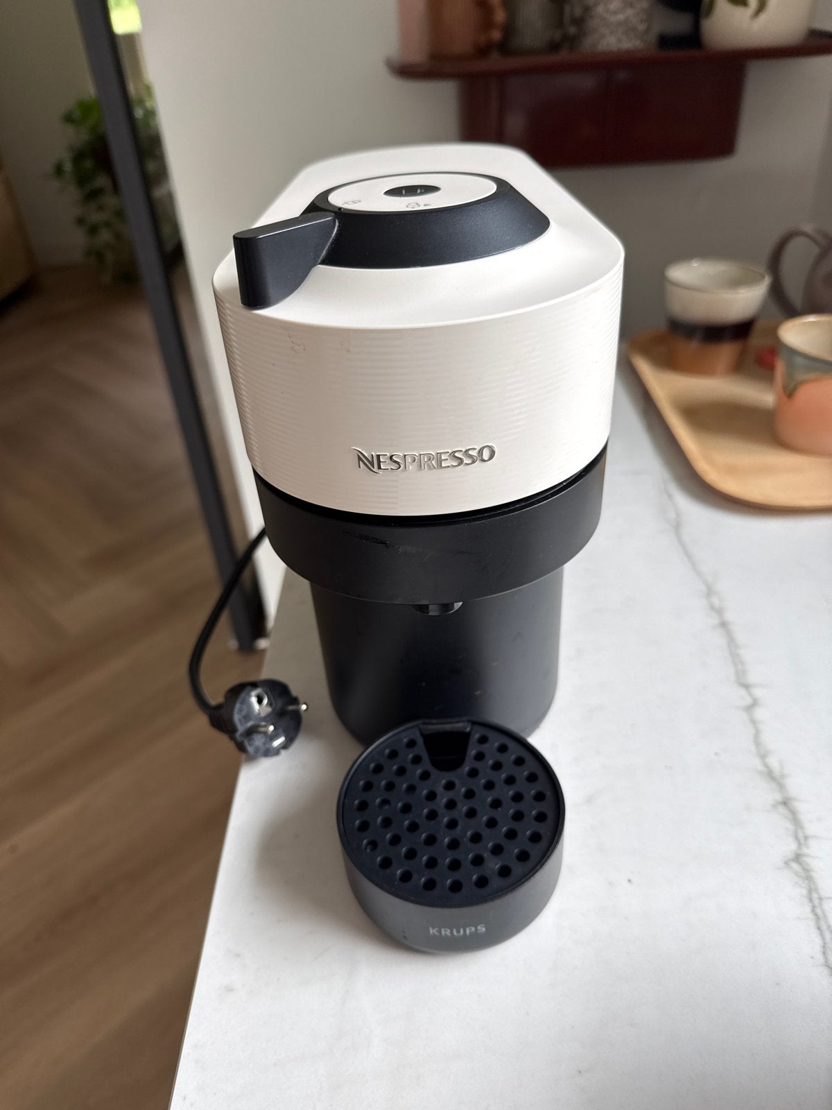 Nespresso Krups Vertuo Pop Koffiemachine Wit, Koffiemachine, Ophalen of Verzenden, Zo goed als nieuw, 1 kopje