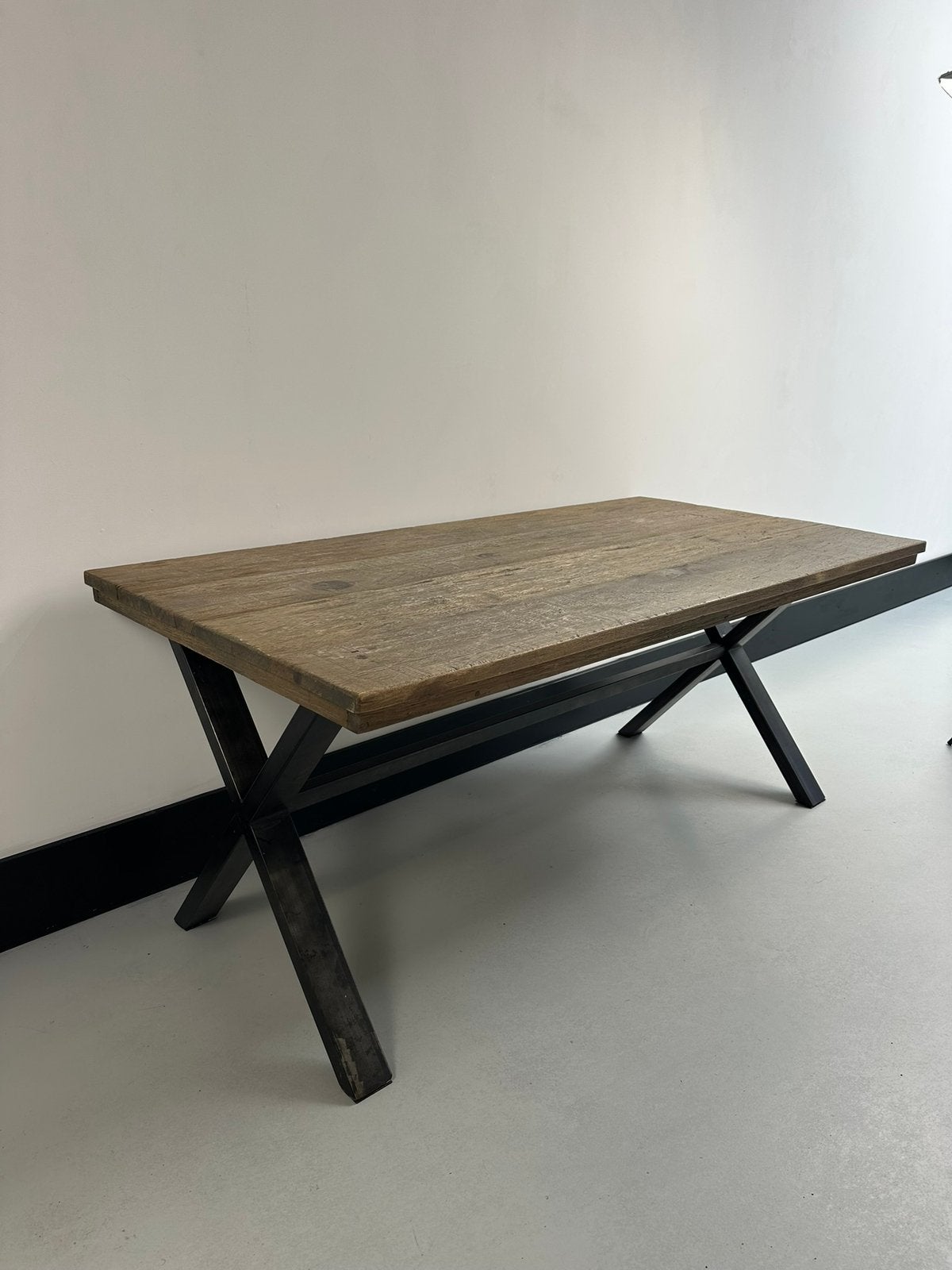 Massief houten tafel - 180x90 cm - bezorg optie, Huis en Inrichting, Ophalen, 50 tot 100 cm, Zo goed als nieuw, 150 tot 200 cm