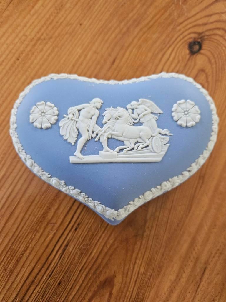 Wedgwood Hartvormig Doosje - Jasperware Blauw, Ophalen of Verzenden