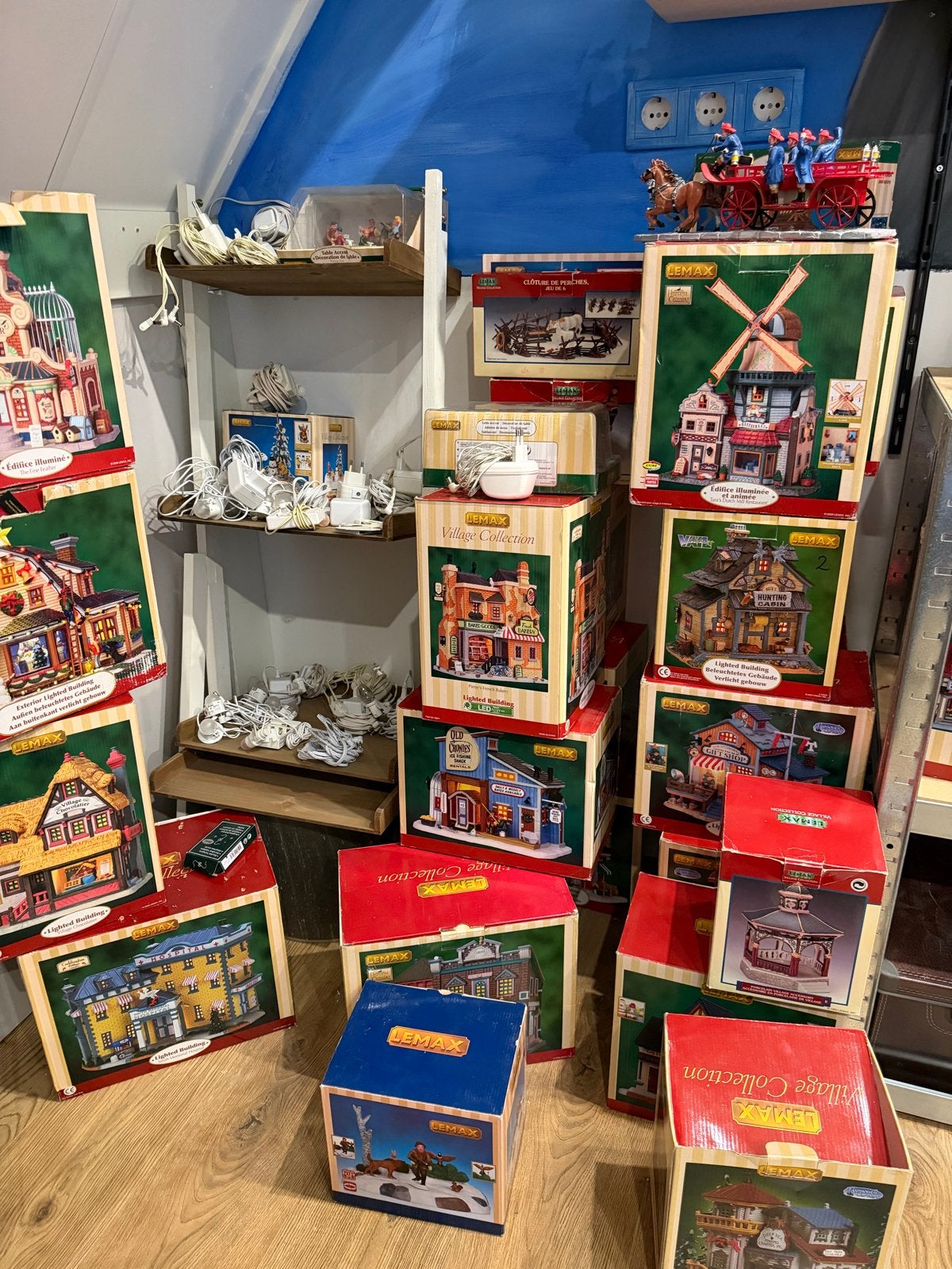 Lemax kerstdorp, Diversen, Ophalen