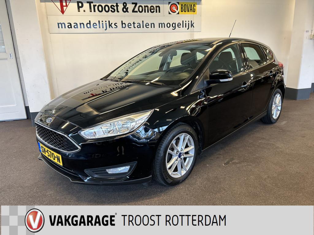 Ford Focus 1.0 Titanium | Cruise control | Climate control |, Auto's, Stof, Gebruikt, Met garantie (alle), Zwart
