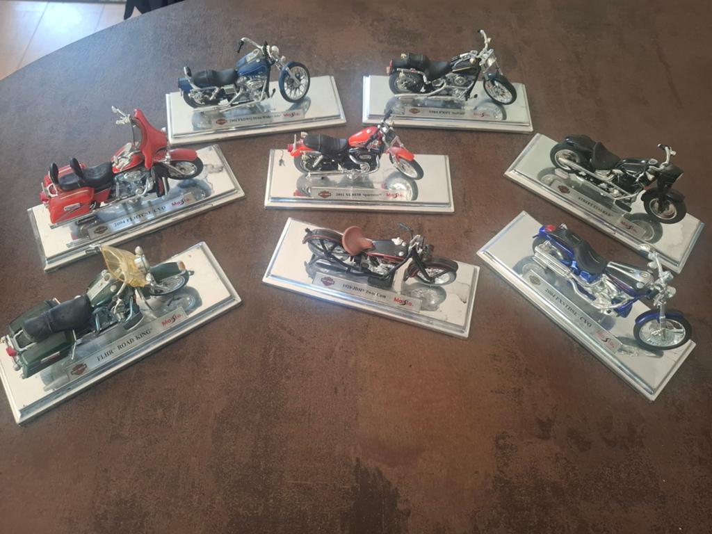 Harley Davidson 8x schaalmodel Maisto, Ophalen of Verzenden
