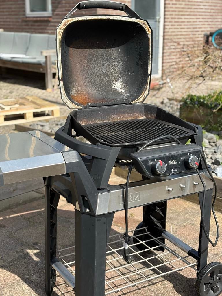 Weber Pulse 2000 elektrische barbecue met onderstel, Ophalen, Gebruikt
