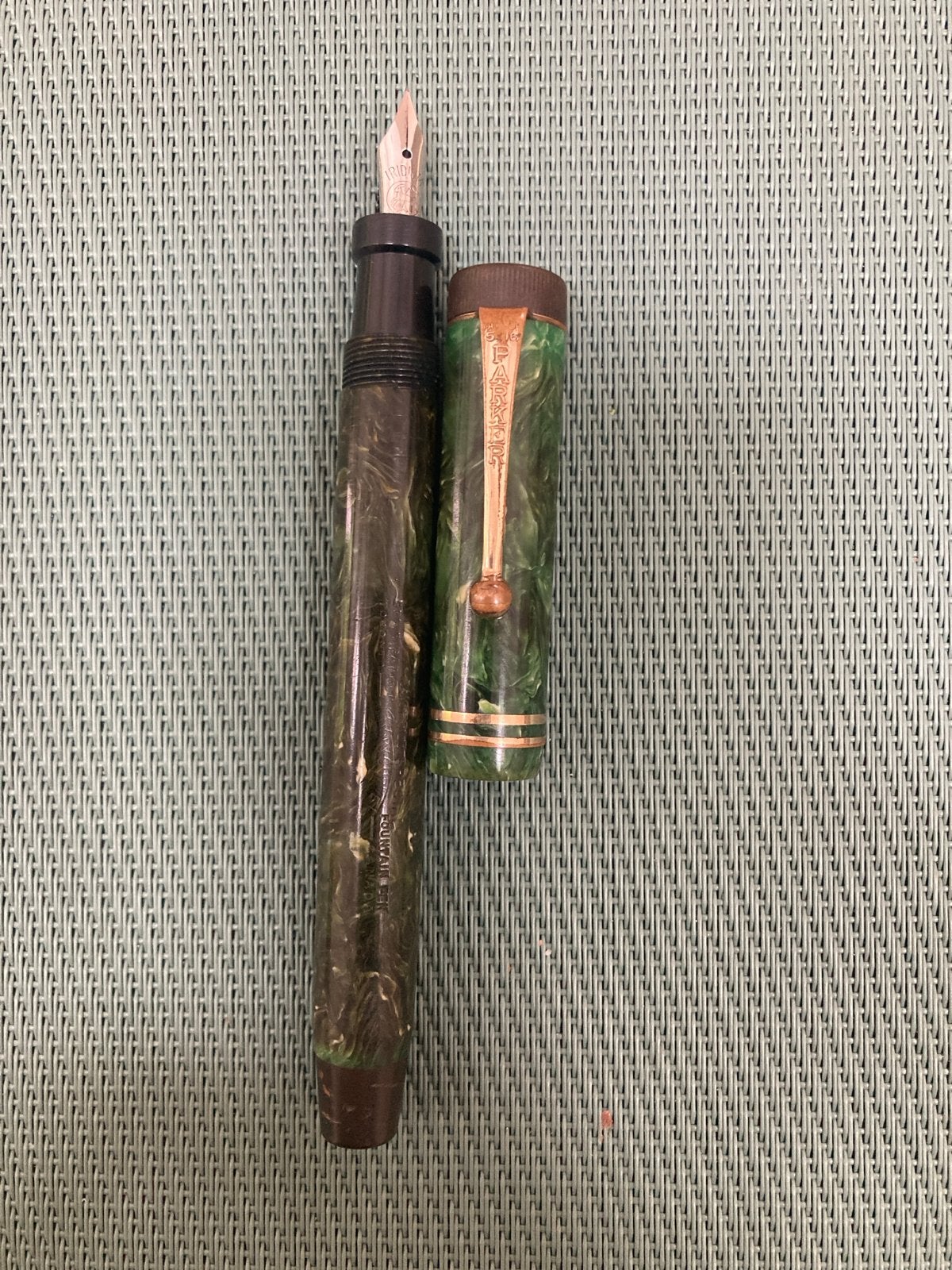 Vintage Vulpen. Parker groen marmer., Verzamelen, Pennenverzamelingen, Verzenden, Gebruikt, Vulpen, Overige merken