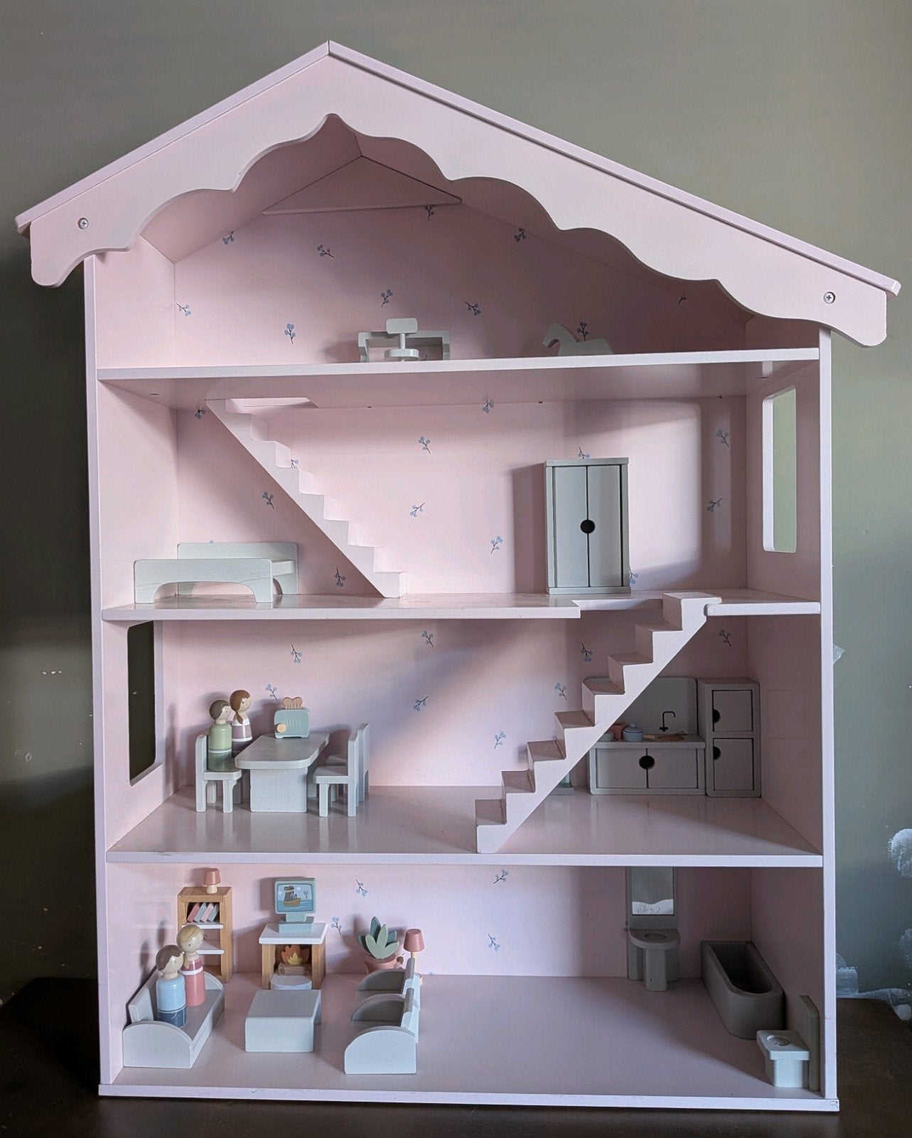 Groot houten poppenhuis Petit Amelie, Ophalen of Verzenden, Gebruikt, Poppenhuis