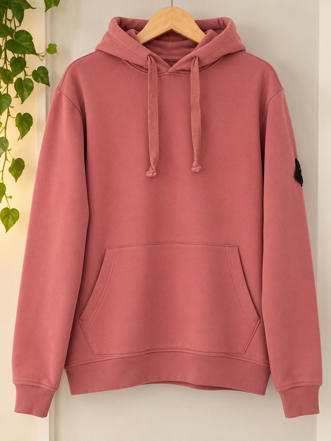Ongedragen Stone Island hoodie maat L te koop!, Ophalen of Verzenden, Nieuw, Maat 52/54 (L), Roze
