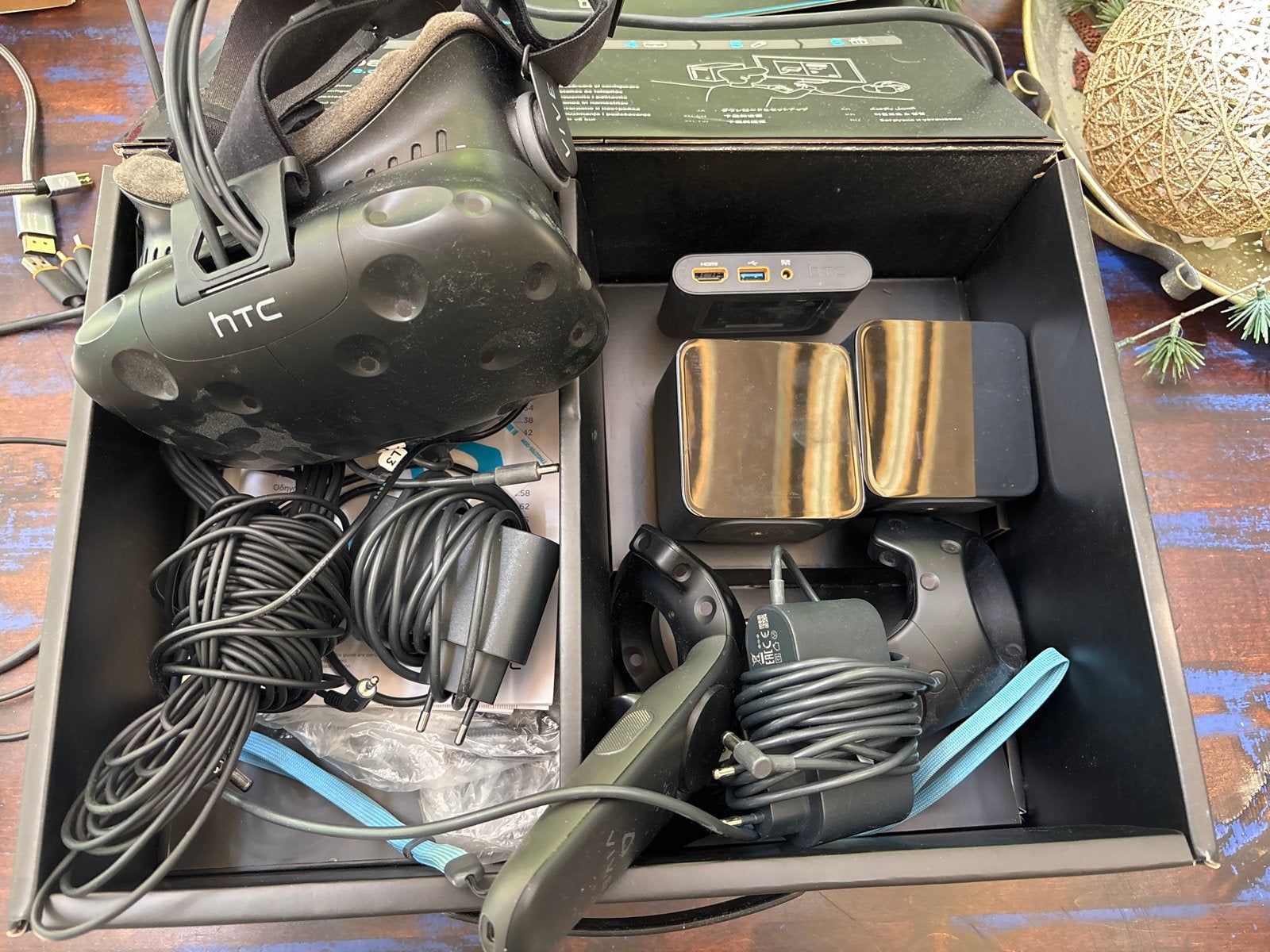 HTC Vive VR-bril met accessoires, Ophalen of Verzenden, Gebruikt, VR-bril, Pc