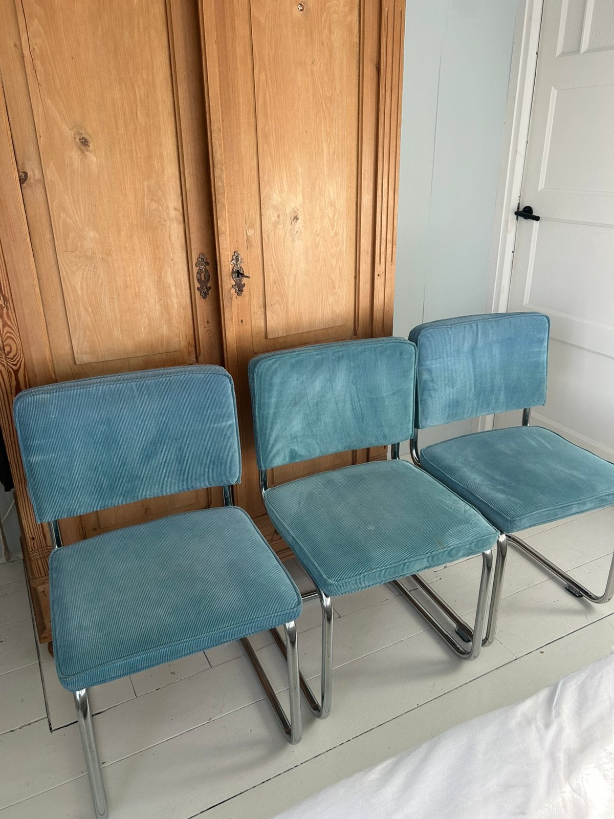 Zuiver, ridge rib, buisframe stoelen, blauw, 3 stuks, Ophalen, Zo goed als nieuw, Blauw, Drie