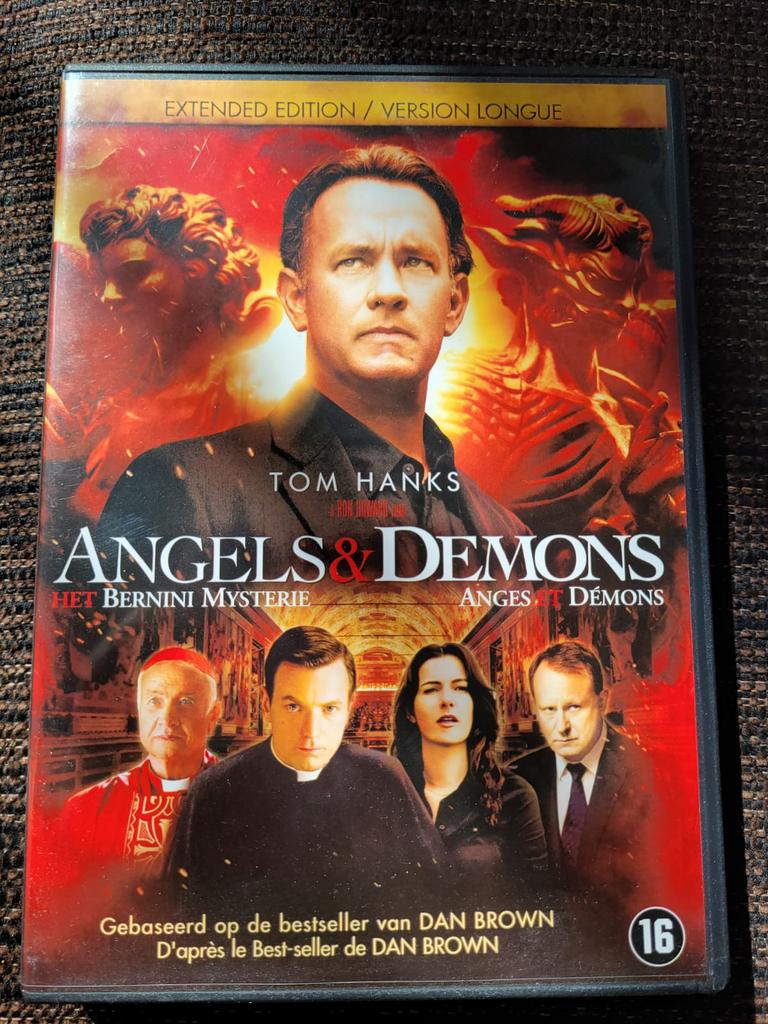 Angels & demons tom hanks dan brown 16 jaar, Vanaf 16 jaar, Ophalen of Verzenden, Gebruikt, Actiethriller
