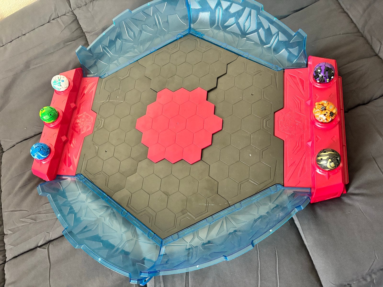 Bakugan Speelarena met 6 Bakugans, Ophalen of Verzenden, Gebruikt, Jongen of Meisje