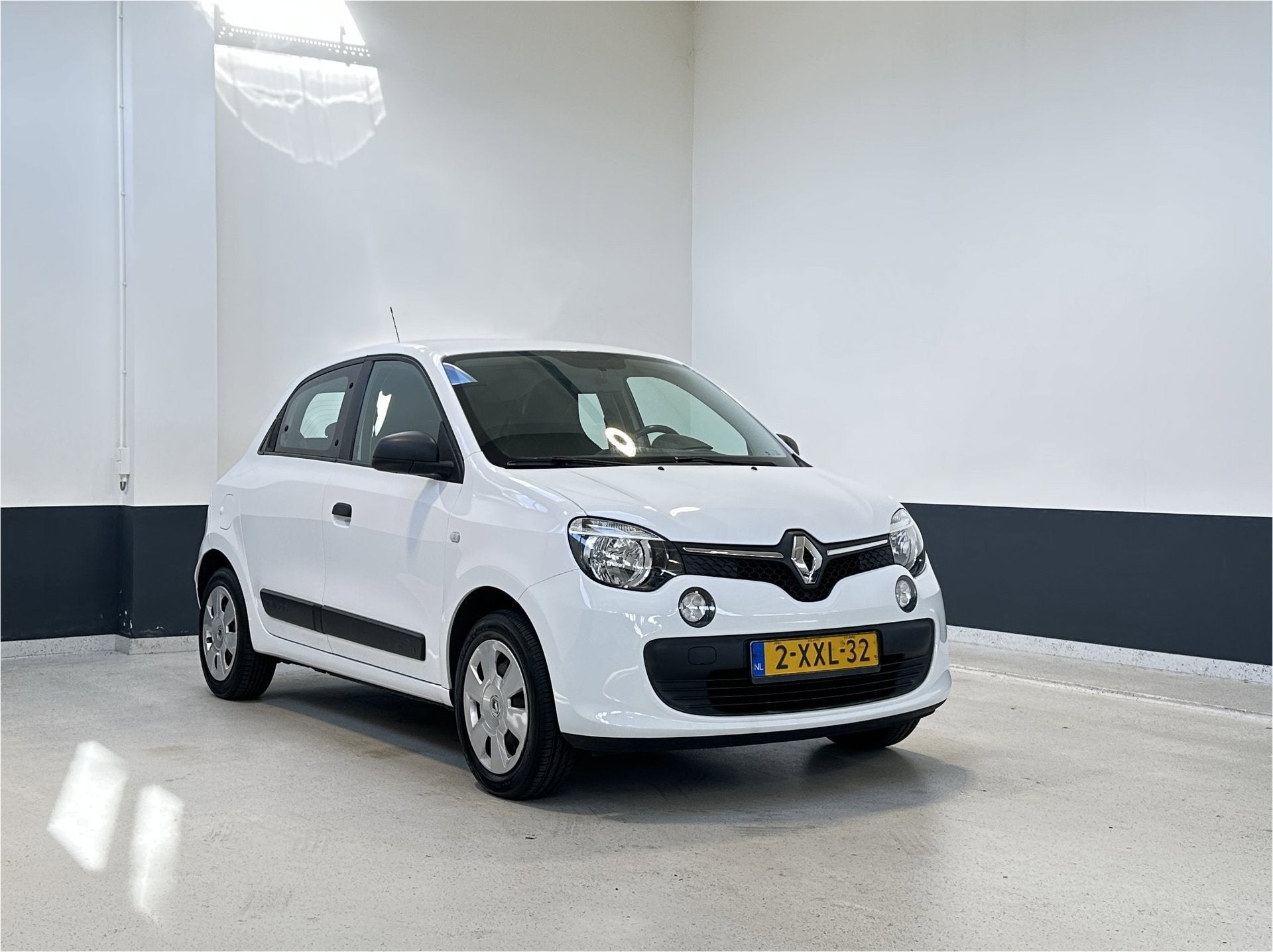 Renault Twingo 1.0 SCe Authentique| Airco| Bluetooth | C.V |, Auto's, Gebruikt, 840 kg, 4 stoelen, Wit