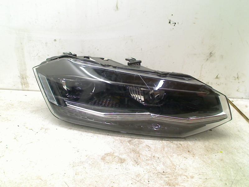 Koplamp Rechts Volkswagen Polo VI (AW1) 2021 2G1941036B, Gebruikt, Volkswagen, Volkswagen AG, Kundenbetreuung@volkswagen.de