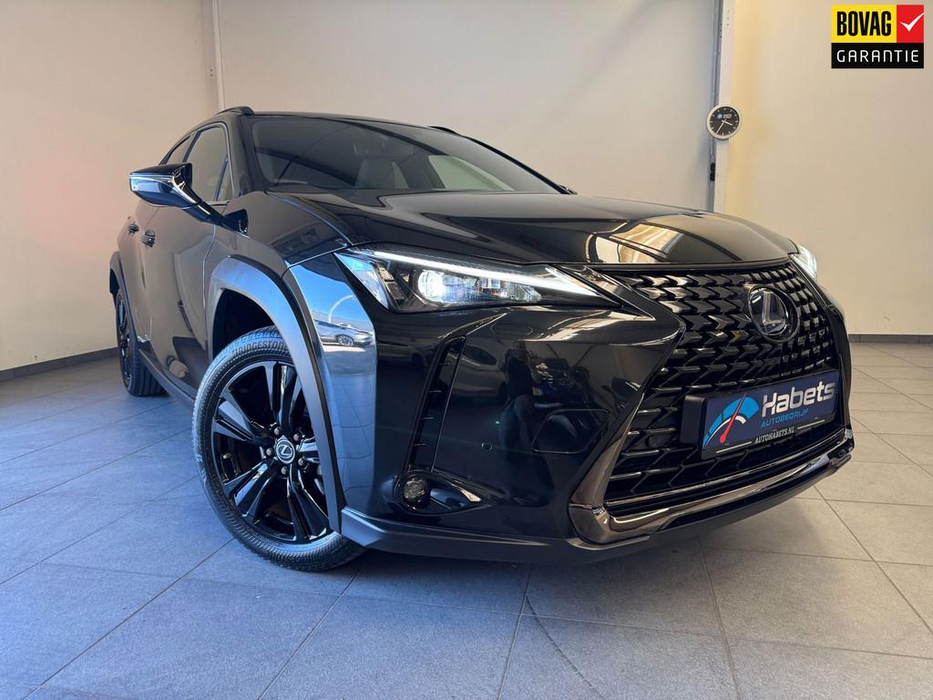 Lexus UX 250h Black Line Luxery / Vol opties! pas 14000km/De, Auto's, Lexus, Gebruikt, 4 cilinders, Zwart, Bedrijf