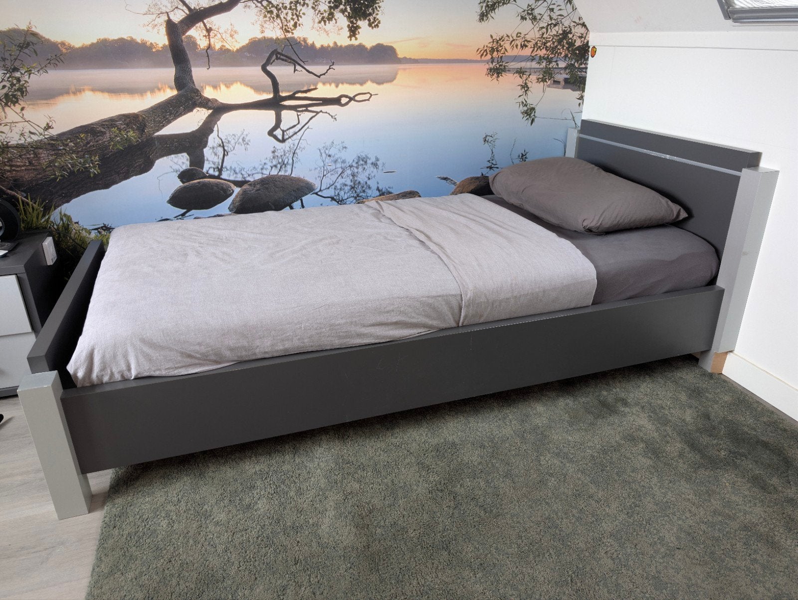Eenpersoonsbed met lattenbodem - Grijs, Ophalen, Gebruikt, 90 cm, Eenpersoons