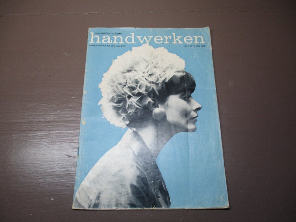 Maandblad Ariadne – Handwerken (nr. 257, 15 mei 1968), Ophalen of Verzenden, Gelezen