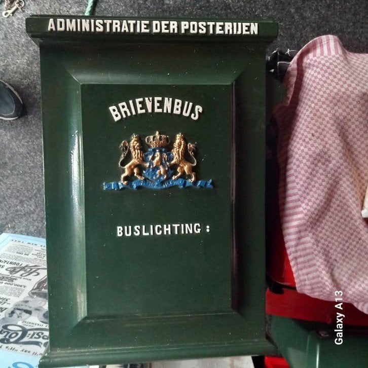 Antieke PTT Posterijen Brievenbus met Slot en Sleutel, Ophalen, Zo goed als nieuw, IJzer, Wandbrievenbus