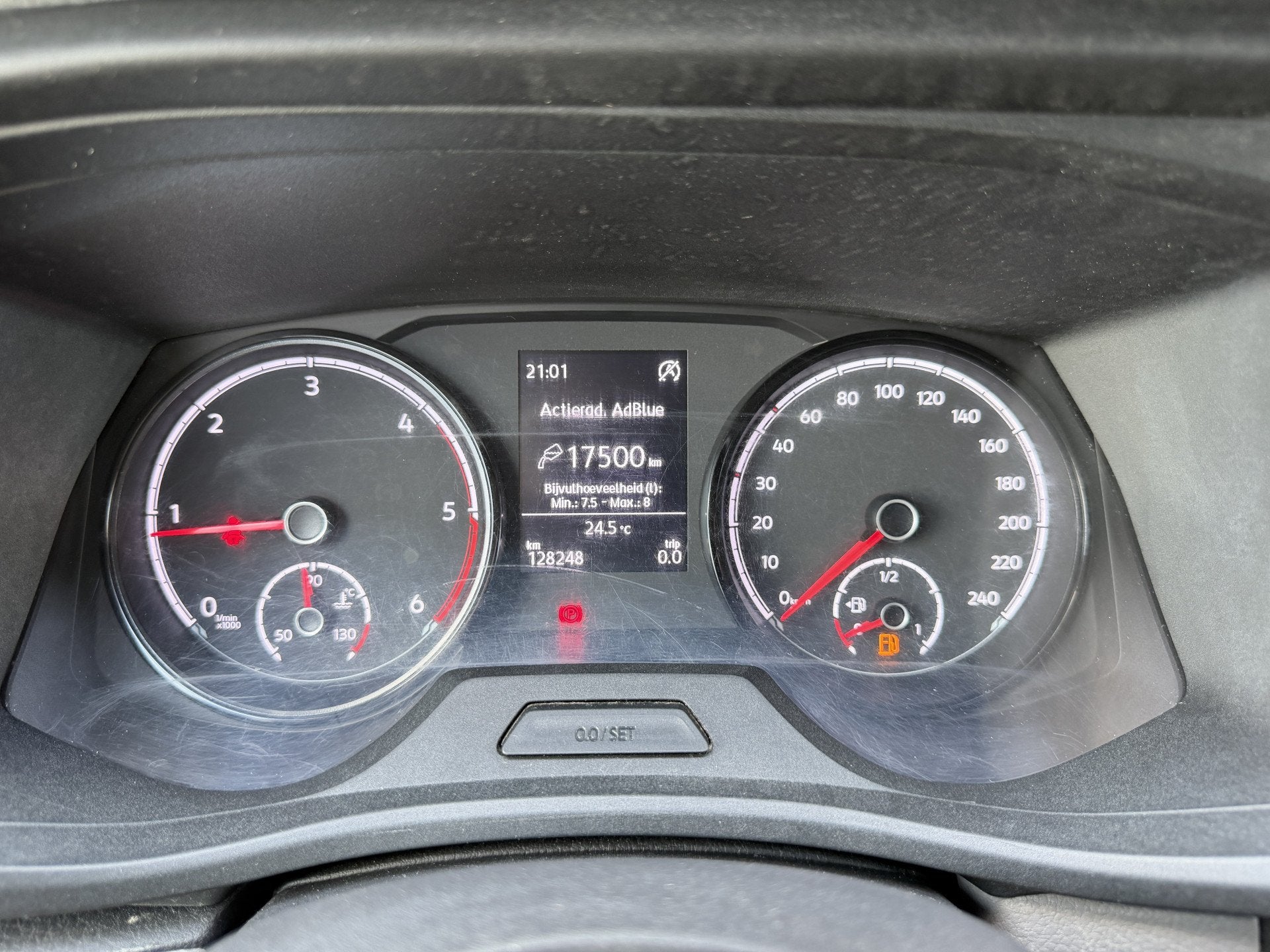 Volkswagen Transporter 2.0 TDI L2H1 110PK Euro 6 Comfortline, Voorwielaandrijving, Dealer onderhouden, Stof, Gebruikt