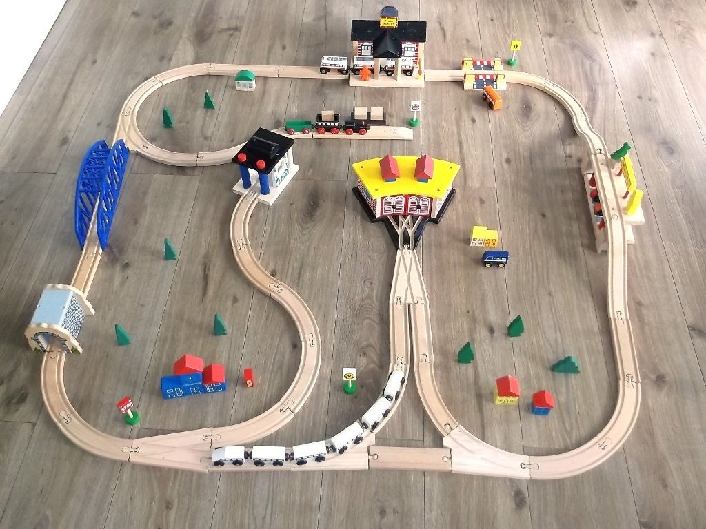 Houten Trein Set met Remise, Station, Autowasstraat en meer, Kinderen en Baby's, Speelgoed | Thomas de Trein, Ophalen of Verzenden