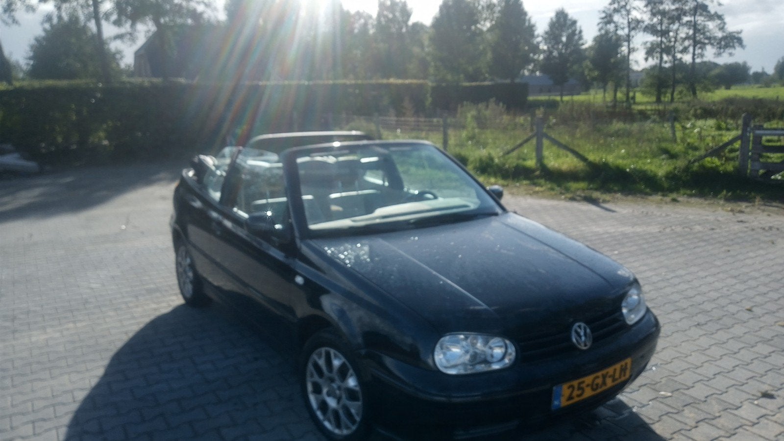 Volkswagen Golf 2.0 Cabriolet 85KW 2001 Zwart, Voorwielaandrijving, Beige, 4 cilinders, 4 stoelen