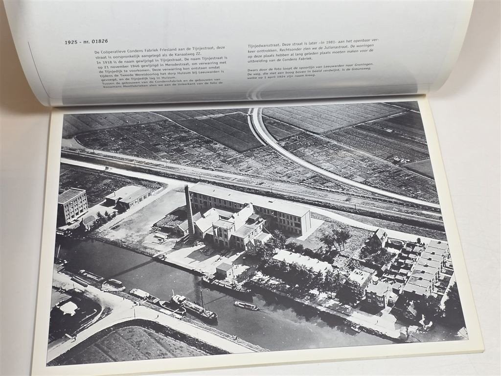 Leeuwarden Luchtfoto\'s — Van Boven 1924-1972, Ophalen of Verzenden, Gelezen