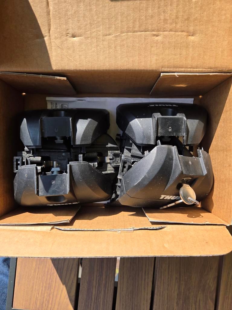 Thule Rapid System 753 dakdrager voetenset, Auto diversen, Dakdragers, Zo goed als nieuw, Ophalen